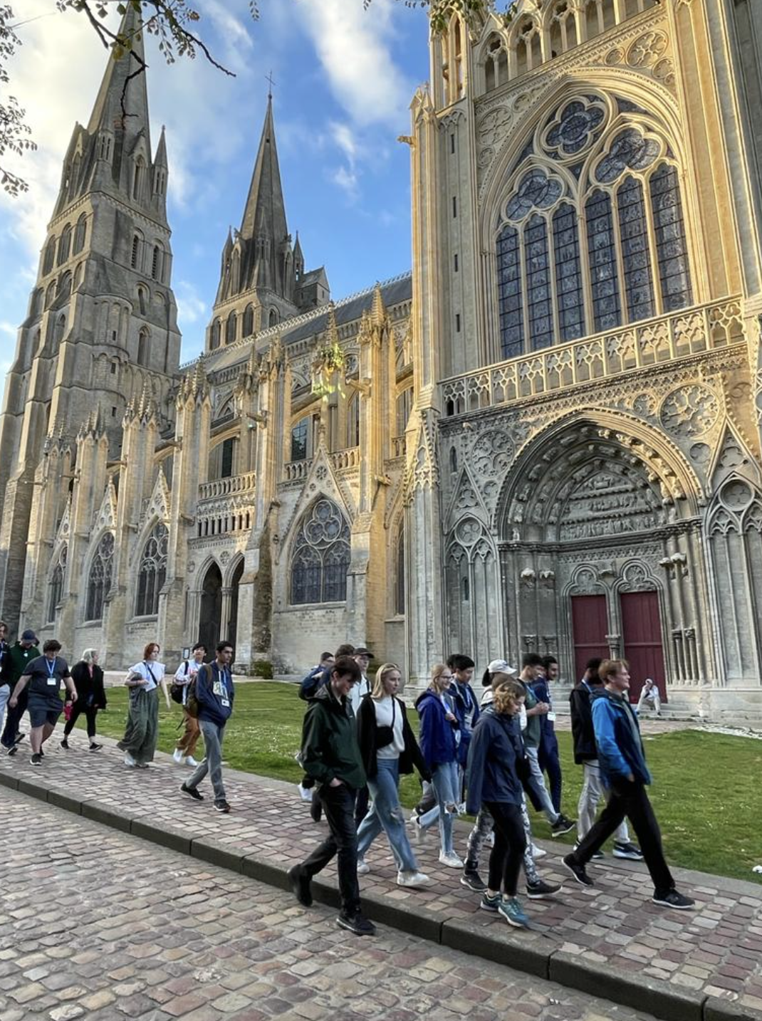 evolve tours france school trips